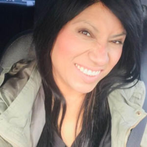 Meet your Posher, Ena